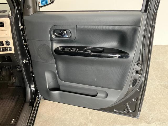 ムーヴキャンバスＸリミテッドメイクアップＳＡ２　４ＷＤ　パノラマカメラ追突被害軽減ブレーキ　スマアシ２　スマートキー　両側電動スライドドア　ディスプレイオーディオ　パノラマカメラ　オートエアコン　ＤＶＤ　Ｂｌｕｅｔｏｏｔｈ　ＵＳＢ　エコアイドル（滋賀県）の中古車