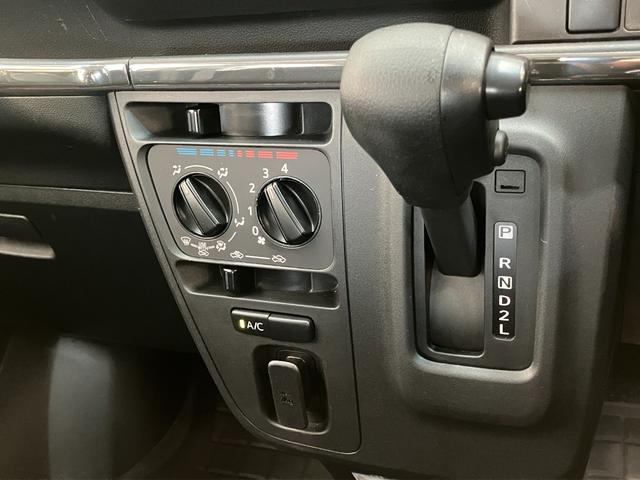ハイゼットカーゴデッキバンＧ　４ＷＤ　ＬＥＤ　キーレス追突被害軽減ブレーキ　スマアシ３　キーレス　パワーウインドウ　パートタイム４ＷＤ　両側スライドドア　エコアイドル（滋賀県）の中古車