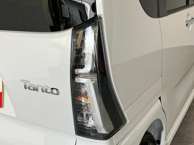 タントカスタムＸ　届出済未使用車　９型ディスプレイオーディオ追突被害軽減ブレーキ　コーナーセンサー　ＬＥＤヘッド　スマートキー　両側電動スライドドア　前席シートヒーター　オートエアコン　　フルセグ　Ｂｌｕｅｔｏｏｔｈ　ＵＳＢ　バックカメラ　エコアイドル（滋賀県）の中古車