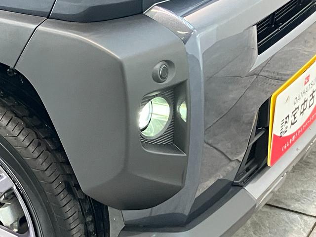 タフトＧダーククロムベンチャー　ＬＥＤ　届出済未使用車追突被害軽減ブレーキ　コーナーセンサー　ＬＥＤ　スマートキー　オートエアコン　前席シートヒーター　ナビ取付時用バックカメラ　オートライト　エコアイドル（滋賀県）の中古車