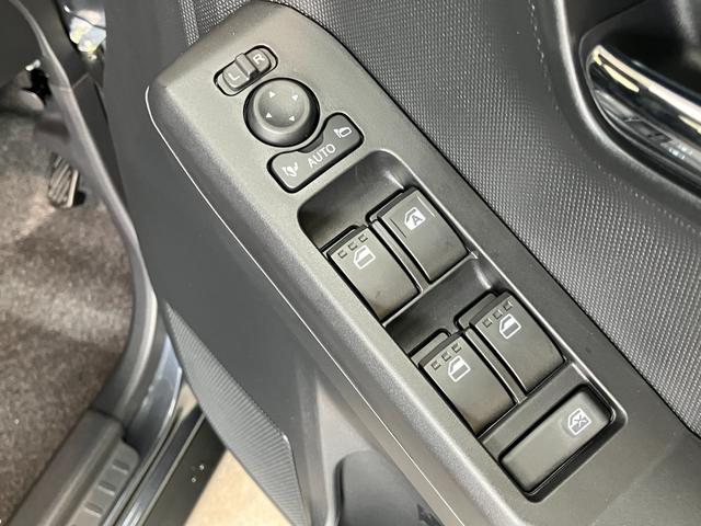 タフトＧダーククロムベンチャー　ＬＥＤ　届出済未使用車追突被害軽減ブレーキ　コーナーセンサー　ＬＥＤ　スマートキー　オートエアコン　前席シートヒーター　ナビ取付時用バックカメラ　オートライト　エコアイドル（滋賀県）の中古車