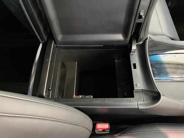 アルファード２．５Ｓ　Ｃパッケージ　フルセグナビ　パノラマカメラ　ＪＢＬプレムアムサウンドシステム　後席モニター　ＥＴＣ　ＤＶＤ　Ｂｌｕｅｔｏｏｔｈ　ＵＳＢ　本皮シート　デュアルエアコン　両側パワスラ　ＬＥＤ　パワーシート　ドラレコ　パワーバックドア　レーダークルコン（滋賀県）の中古車