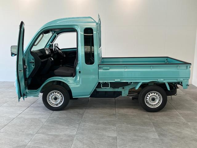 ハイゼットトラックジャンボＳＡ３ｔ　５ＭＴ　４ＷＤ　フルセグナビ　ドラレコ衝突被害軽減ブレーキ・スマアシ３ｔ　ＬＥＤヘッドライト　キーレス　パワーウインドウ　荷台作業灯　ドラレコ　フルセグナビ　ＤＶＤ　Ｂｌｕｅｔｏｏｔｈ　ＵＳＢ　パートタイム４ＷＤ　リヤ４枚リーフスプリング（滋賀県）の中古車