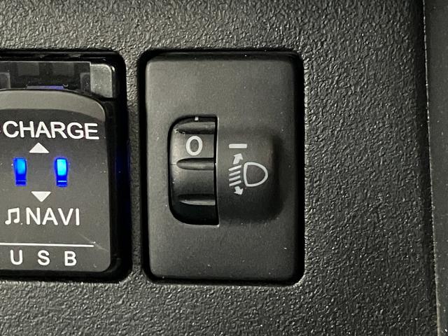 ハイゼットトラックジャンボＳＡ３ｔ　５ＭＴ　４ＷＤ　フルセグナビ　ドラレコ衝突被害軽減ブレーキ・スマアシ３ｔ　ＬＥＤヘッドライト　キーレス　パワーウインドウ　荷台作業灯　ドラレコ　フルセグナビ　ＤＶＤ　Ｂｌｕｅｔｏｏｔｈ　ＵＳＢ　パートタイム４ＷＤ　リヤ４枚リーフスプリング（滋賀県）の中古車