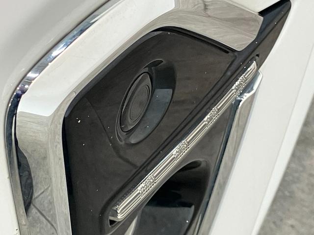 タントカスタムＸセレクション　４ＷＤ　フルセグナビ　バックカメラ追突被害軽減ブレーキ　コーナーセンサー　ＬＥＤヘッド　スマートキー　両側電動スライドドア　前席シートヒーター　オートエアコン　ＤＶＤ　Ｂｌｕｅｔｏｏｔｈ　ＵＳＢ　オートライト　エコアイドル（滋賀県）の中古車