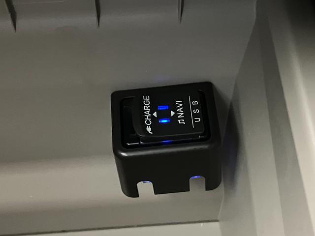 タントスローパーＬ　ＳＡ３　リヤシート付き仕様　フルセグナビスローパー　衝突被害軽減ブレーキ　フルセグナビ　Ｂｌｕｅｔｏｏｔｈ　ＤＶＤ再生　前後ドライブレコーダー　ＥＴＣ車載器　キーレス　エコアイドル（滋賀県）の中古車