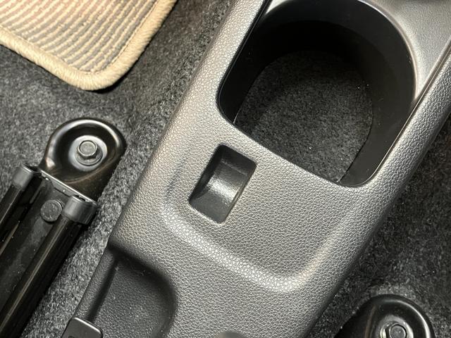 ミライースＬ　ＳＡ　ＣＤステレオ　キーレス衝突被害軽減ブレーキ　スマアシ１　横滑り防止装置　キーレス　エコアイドル　ＣＤステレオ（滋賀県）の中古車