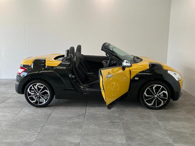 コペンエクスプレイＳ　フルセグナビ　バックカメラ　届出済未使用車ビルシュタインショックアブソーバ　レカロシート　ＭＯＭＯステ　ＬＥＤ　スマートキー　シートヒーター　フルセグナビ　ＤＶＤ　Ｂｌｕｅｔｏｏｔｈ　ＵＳＢ　パドルシフト　電動オープンルーフ（滋賀県）の中古車