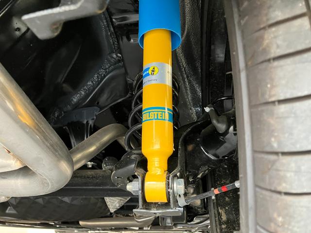 コペンエクスプレイＳ　フルセグナビ　バックカメラ　届出済未使用車ビルシュタインショックアブソーバ　レカロシート　ＭＯＭＯステ　ＬＥＤ　スマートキー　シートヒーター　フルセグナビ　ＤＶＤ　Ｂｌｕｅｔｏｏｔｈ　ＵＳＢ　パドルシフト　電動オープンルーフ（滋賀県）の中古車