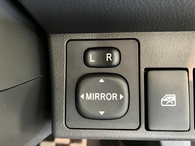 コペンエクスプレイＳ　フルセグナビ　バックカメラ　届出済未使用車ビルシュタインショックアブソーバ　レカロシート　ＭＯＭＯステ　ＬＥＤ　スマートキー　シートヒーター　フルセグナビ　ＤＶＤ　Ｂｌｕｅｔｏｏｔｈ　ＵＳＢ　パドルシフト　電動オープンルーフ（滋賀県）の中古車