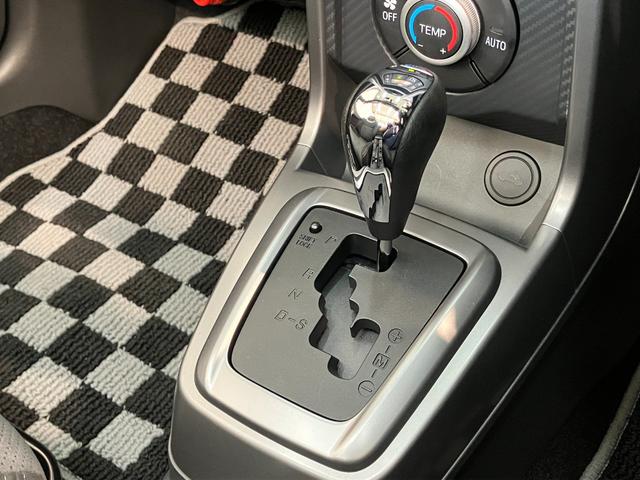 コペンエクスプレイＳ　フルセグナビ　バックカメラ　届出済未使用車ビルシュタインショックアブソーバ　レカロシート　ＭＯＭＯステ　ＬＥＤ　スマートキー　シートヒーター　フルセグナビ　ＤＶＤ　Ｂｌｕｅｔｏｏｔｈ　ＵＳＢ　パドルシフト　電動オープンルーフ（滋賀県）の中古車