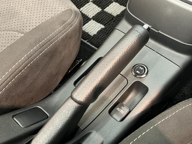 コペンエクスプレイＳ　フルセグナビ　バックカメラ　届出済未使用車ビルシュタインショックアブソーバ　レカロシート　ＭＯＭＯステ　ＬＥＤ　スマートキー　シートヒーター　フルセグナビ　ＤＶＤ　Ｂｌｕｅｔｏｏｔｈ　ＵＳＢ　パドルシフト　電動オープンルーフ（滋賀県）の中古車