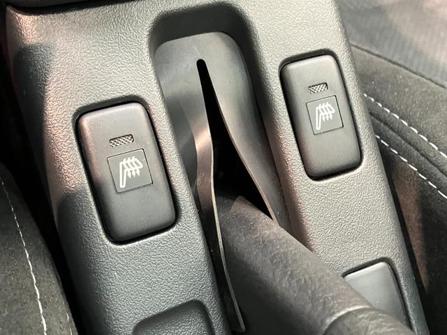 コペンエクスプレイＳ　フルセグナビ　バックカメラ　届出済未使用車ビルシュタインショックアブソーバ　レカロシート　ＭＯＭＯステ　ＬＥＤ　スマートキー　シートヒーター　フルセグナビ　ＤＶＤ　Ｂｌｕｅｔｏｏｔｈ　ＵＳＢ　パドルシフト　電動オープンルーフ（滋賀県）の中古車