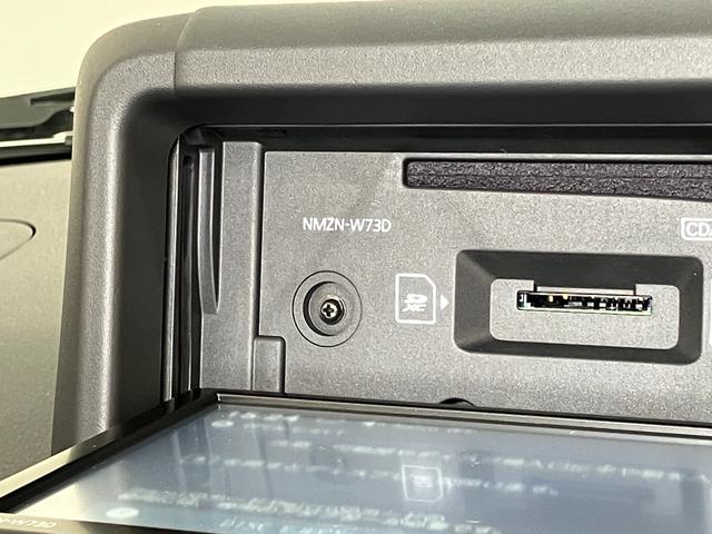 コペンエクスプレイＳ　フルセグナビ　バックカメラ　届出済未使用車ビルシュタインショックアブソーバ　レカロシート　ＭＯＭＯステ　ＬＥＤ　スマートキー　シートヒーター　フルセグナビ　ＤＶＤ　Ｂｌｕｅｔｏｏｔｈ　ＵＳＢ　パドルシフト　電動オープンルーフ（滋賀県）の中古車