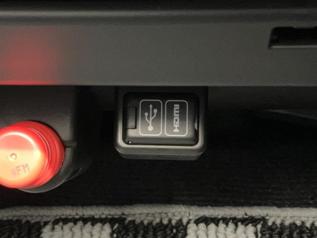 コペンエクスプレイＳ　フルセグナビ　バックカメラ　届出済未使用車ビルシュタインショックアブソーバ　レカロシート　ＭＯＭＯステ　ＬＥＤ　スマートキー　シートヒーター　フルセグナビ　ＤＶＤ　Ｂｌｕｅｔｏｏｔｈ　ＵＳＢ　パドルシフト　電動オープンルーフ（滋賀県）の中古車