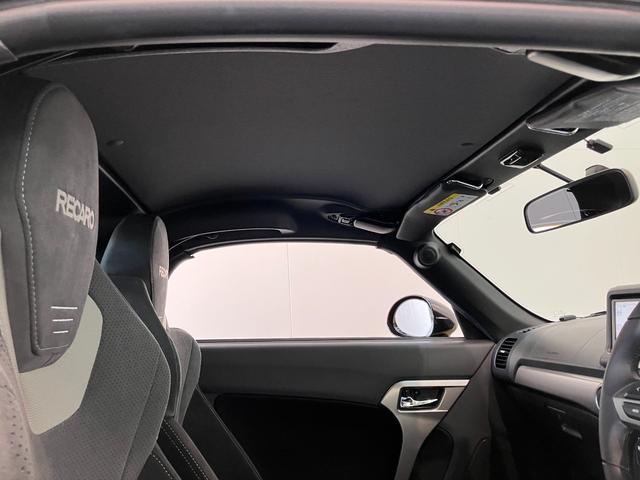コペンエクスプレイＳ　フルセグナビ　バックカメラ　届出済未使用車ビルシュタインショックアブソーバ　レカロシート　ＭＯＭＯステ　ＬＥＤ　スマートキー　シートヒーター　フルセグナビ　ＤＶＤ　Ｂｌｕｅｔｏｏｔｈ　ＵＳＢ　パドルシフト　電動オープンルーフ（滋賀県）の中古車