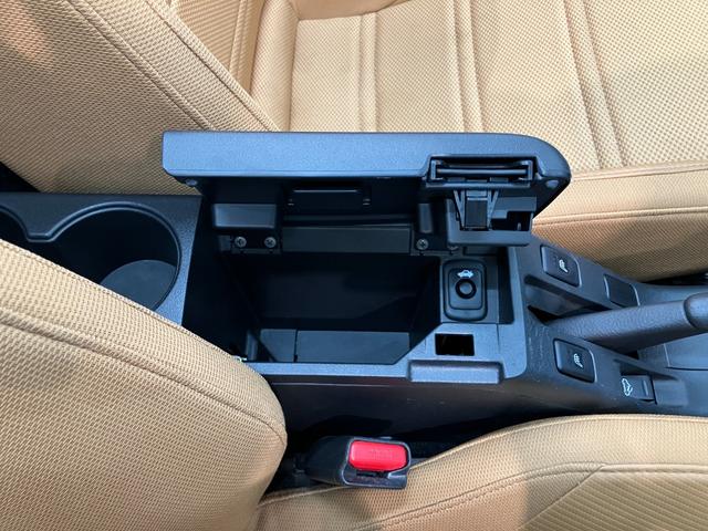 コペンセロ　フルセグナビ　電動オープンルーフ　１６インチアルミＬＥＤヘッドライト　スマートキー　シートヒーター　フルセグナビ　ＤＶＤ　Ｂｌｕｅｔｏｏｔｈ　オートエアコン　オートライト　エコアイドル（滋賀県）の中古車