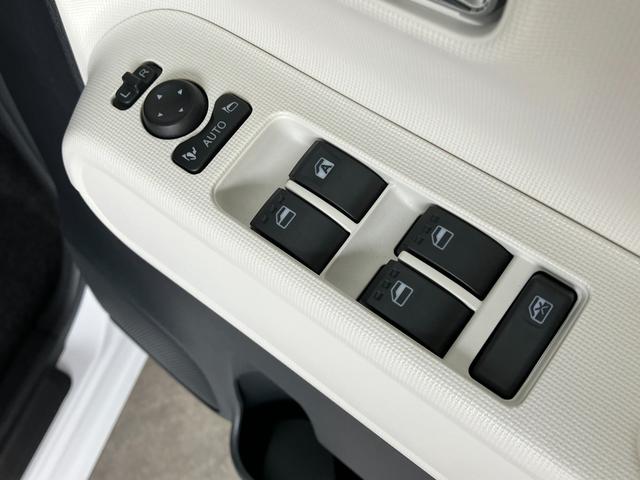 ムーヴキャンバスストライプスＧ　両側電動スライドドア　届出済未使用車追突被害軽減ブレーキ　スマアシ　コーナーセンサー　ＬＥＤ　スマートキー　両側電動スライドドア　前席シートヒーター　ナビ取付時用バックカメラ　オートエアコン　エコアイドル（滋賀県）の中古車