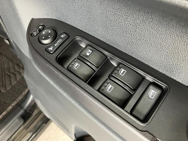 タントカスタムＲＳターボ　フルセグナビ　バックカメラ　両側パワスラ追突被害軽減ブレーキ　スマアシ　コーナーセンサー　ＬＥＤ　スマートキー　両側電動スライドドア　前席シートヒーター　オートエアコン　フルセグナビ　ＤＶＤ　Ｂｌｕｅｔｏｏｔｈ　ＵＳＢ　バックカメラ（滋賀県）の中古車
