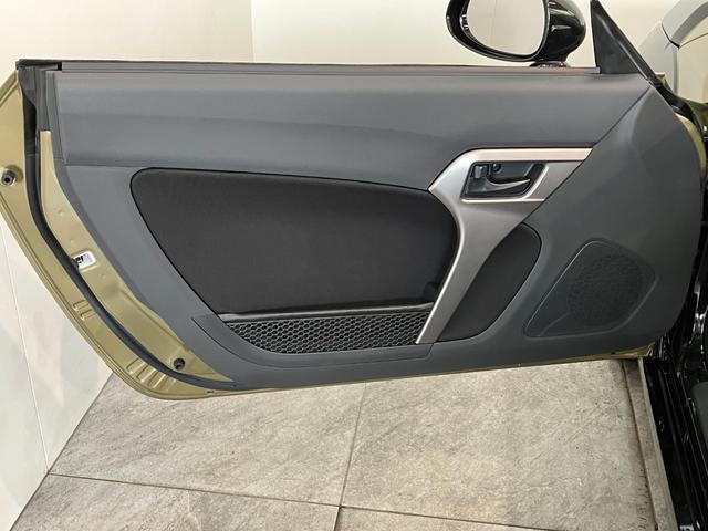 コペンエクスプレイ　電動オープンルーフ　届出済未使用車ＬＥＤヘッドライト　スマートキー　シートヒーター　オートライト　エコアイドル（滋賀県）の中古車