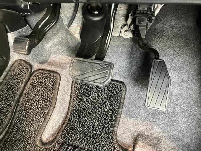 ワゴンＲスティングレーハイブリッドＴターボ　４ＷＤ　フルセグナビ　パノラマカメラ衝突被害軽減ブレーキ　ＬＥＤ　スマートキー　前席シートヒーター　オートエアコン　フルセグナビ　ＤＶＤ　Ｂｌｕｅｔｏｏｔｈ　ＵＳＢ　パノラマカメラ　レーダークルーズコントロール　前後ドラレコ（滋賀県）の中古車