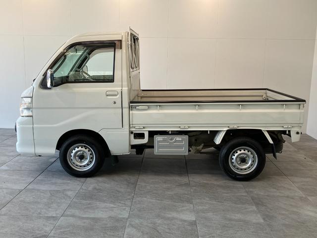 ハイゼットトラックエクストラ　ＡＴ車　パートタイム４ＷＤ　キーレスパートタイム４ＷＤ　キーレス　パワーウインドウ　ＣＤステレオ　荷台作業灯　マニュアルエアコン　リヤ４枚リーフスプリング（滋賀県）の中古車