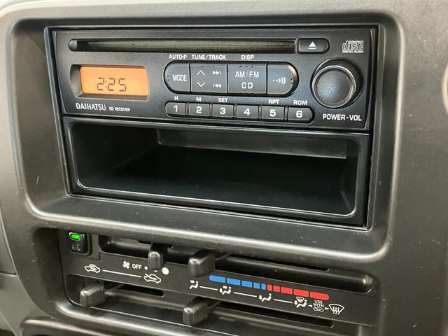 ハイゼットトラックエクストラ　ＡＴ車　パートタイム４ＷＤ　キーレスパートタイム４ＷＤ　キーレス　パワーウインドウ　ＣＤステレオ　荷台作業灯　マニュアルエアコン　リヤ４枚リーフスプリング（滋賀県）の中古車