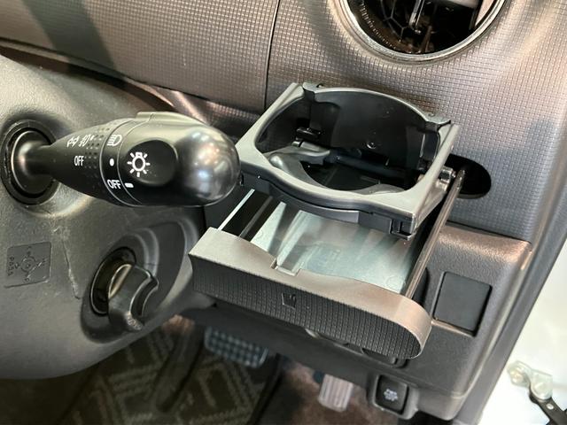 タントカスタムＸスペシャル　スマートキー　電動スライドドア左側電動スライドドア　キーフリー　オートエアコン　ベンチシート　ＣＤステレオ　ＵＳＢ　１４インチアルミ（滋賀県）の中古車