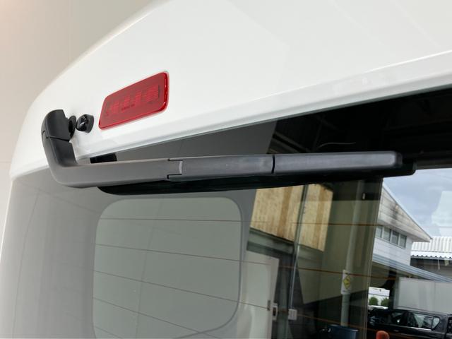 ハイゼットカーゴＤＸ　パートタイム４ＷＤ　キーレス　コーナーセンサー衝突被害軽減ブレーキ　スマアシ　コーナーセンサー　キーレス　前席パワーウインドウ　ＡＭ／ＦＭステレオ　両側スライドドア　パートタイム４ＷＤ　オートライト　エコアイドル（滋賀県）の中古車