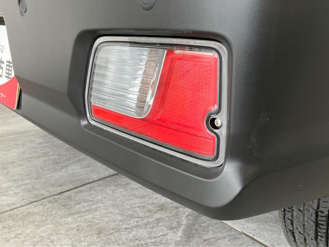 ハイゼットカーゴＤＸ　パートタイム４ＷＤ　キーレス　コーナーセンサー衝突被害軽減ブレーキ　スマアシ　コーナーセンサー　キーレス　前席パワーウインドウ　ＡＭ／ＦＭステレオ　両側スライドドア　パートタイム４ＷＤ　オートライト　エコアイドル（滋賀県）の中古車
