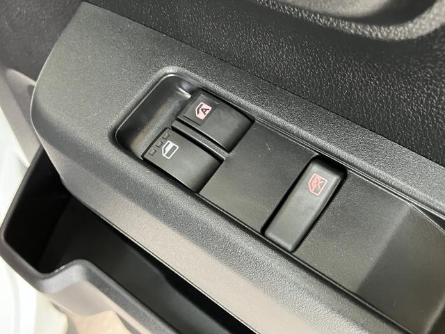 ハイゼットカーゴＤＸ　パートタイム４ＷＤ　キーレス　コーナーセンサー衝突被害軽減ブレーキ　スマアシ　コーナーセンサー　キーレス　前席パワーウインドウ　ＡＭ／ＦＭステレオ　両側スライドドア　パートタイム４ＷＤ　オートライト　エコアイドル（滋賀県）の中古車
