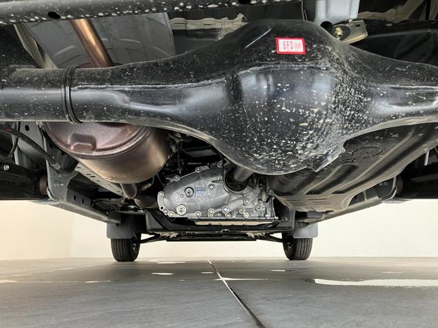 ハイゼットカーゴＤＸ　パートタイム４ＷＤ　キーレス　コーナーセンサー衝突被害軽減ブレーキ　スマアシ　コーナーセンサー　キーレス　前席パワーウインドウ　ＡＭ／ＦＭステレオ　両側スライドドア　パートタイム４ＷＤ　オートライト　エコアイドル（滋賀県）の中古車