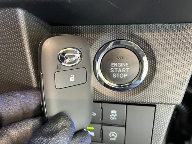 タフトＧ　ダーククロムベンチャー　ＬＥＤ　届出済未使用車衝突被害軽減ブレーキ　スマアシ　コーナーセンサー　ＬＥＤ　スマートキー　オートエアコン　前席シートヒーター　ナビ取付時用バックカメラ　オートライト　エコアイドル（滋賀県）の中古車