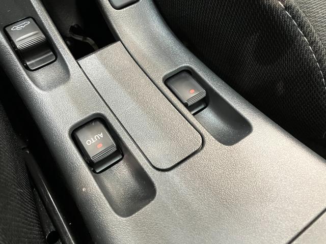 コペンエクスプレイ　フルセグナビ　バックカメラ　ドラレコＣＶＴ　ＬＥＤヘッドライト　スマートキー　シートヒーター　フルセグナビ　ＤＶＤ再生　Ｂｌｕｅｔｏｏｔｈ　ＵＳＢ　ドラレコ　ＥＴＣ　バックカメラ　オートライト　エコアイドル　電動オープンルーフ（滋賀県）の中古車