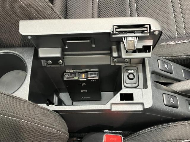 コペンエクスプレイ　フルセグナビ　バックカメラ　ドラレコＣＶＴ　ＬＥＤヘッドライト　スマートキー　シートヒーター　フルセグナビ　ＤＶＤ再生　Ｂｌｕｅｔｏｏｔｈ　ＵＳＢ　ドラレコ　ＥＴＣ　バックカメラ　オートライト　エコアイドル　電動オープンルーフ（滋賀県）の中古車
