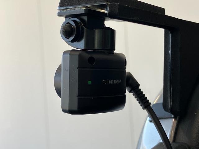 コペンＧＲスポーツ　フルセグナビ　前後ドラレコ　５ＭＴ　車検整備付ＧＲ専用サスペンション　ＢＢＳアルミ　ＬＥＤ　スマートキー　レカロシート　シートヒーター　ＭＯＭＯステ　フルセグナビ　ＤＶＤ　Ｂｌｕｅｔｏｏｔｈ　ＥＴＣ　前後ドラレコ（滋賀県）の中古車