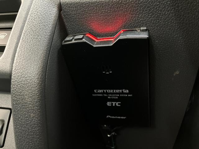 ハイゼットトラックスタンダード　パートタイム４ＷＤ　５ＭＴ　ＡＭ／ＦＭラジオ５ＭＴ　パートタイム４ＷＤ　エアコン　パワステ　ＡＭ／ＦＭラジオ　ＥＴＣ（滋賀県）の中古車