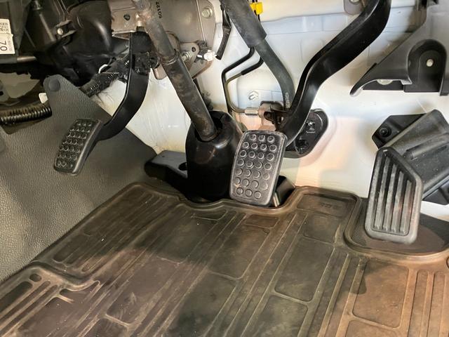 ハイゼットトラックスタンダード　パートタイム４ＷＤ　５ＭＴ　ＡＭ／ＦＭラジオ５ＭＴ　パートタイム４ＷＤ　エアコン　パワステ　ＡＭ／ＦＭラジオ　ＥＴＣ（滋賀県）の中古車
