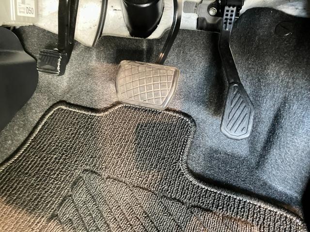 タントカスタムＲＳセレクション　ナビ　Ｂカメラ　車検整備付衝突被害軽減ブレーキ　コーナーセンサー　ＬＥＤ　レーダークルコン　両側電動スライドドア　前席シートヒーター　フルセグナビ　ＤＶＤ　Ｂｌｕｅｔｏｏｔｈ　ＵＳＢ　バックカメラ　ナビ連動前後ドラレコ　ＥＴＣ（滋賀県）の中古車