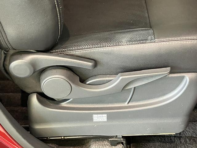 タントカスタムＲＳ　トップエディションＳＡ３　ターボ　８インチナビ衝突被害軽減ブレーキ　ターボ　８インチフルセグナビ　Ｂｌｕｅｔｏｏｔｈ　ＤＶＤ再生　ＣＤ録音　Ｂカメラ　前後ドラレコ　ＥＴＣ　運転席シートヒーター　両側電動スライド　ＬＥＤ　スマートキー　エコアイドル（滋賀県）の中古車
