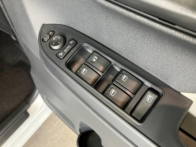 タントＸ　９型ディスプレイオーディオ　バックカメラ　届出済未使用車衝突被害軽減ブレーキ　スマアシ　コーナーセンサー　ＬＥＤ　スマートキー　左側電動スライドドア　前席シートヒーター　９型ディスプレイオーディオ　フルセグ　Ｂｌｕｅｔｏｏｔｈ　ＵＳＢ　バックカメラ（滋賀県）の中古車