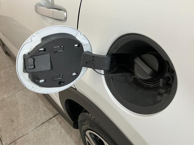 ロッキープレミアム　レーダークルーズコントロール　ＬＥＤ　車検整備付衝突被害軽減ブレーキ　コーナーセンサー　バックカメラ（ナビ装着時用）　前席シートヒーター　ＬＥＤ　レーダークルーズコントロール　オートライト　オートエアコン　スマートキー　エコアイドル（滋賀県）の中古車