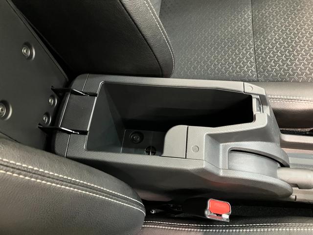 ロッキープレミアム　レーダークルーズコントロール　ＬＥＤ　車検整備付衝突被害軽減ブレーキ　コーナーセンサー　バックカメラ（ナビ装着時用）　前席シートヒーター　ＬＥＤ　レーダークルーズコントロール　オートライト　オートエアコン　スマートキー　エコアイドル（滋賀県）の中古車