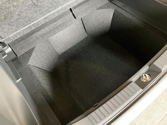 ロッキープレミアム　レーダークルーズコントロール　ＬＥＤ　車検整備付衝突被害軽減ブレーキ　コーナーセンサー　バックカメラ（ナビ装着時用）　前席シートヒーター　ＬＥＤ　レーダークルーズコントロール　オートライト　オートエアコン　スマートキー　エコアイドル（滋賀県）の中古車