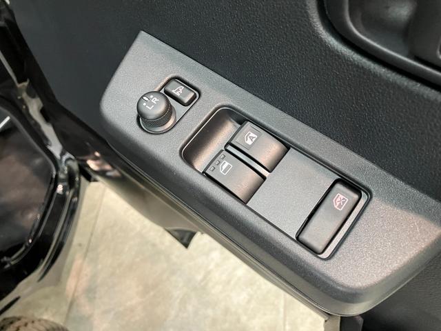 ハイゼットトラックジャンボエクストラ　４ＷＤ　ＬＥＤ　ＣＶＴ車　届出済未使用車衝突被害軽減ブレーキ　コーナーセンサー　ＬＥＤヘッドライト　スマートキー　パワーウインドウ　デフロック　荷台作業灯　パートタイム４ＷＤ　電動格納式ドアミラー　トップシェイドガラス　届出済未使用車（滋賀県）の中古車