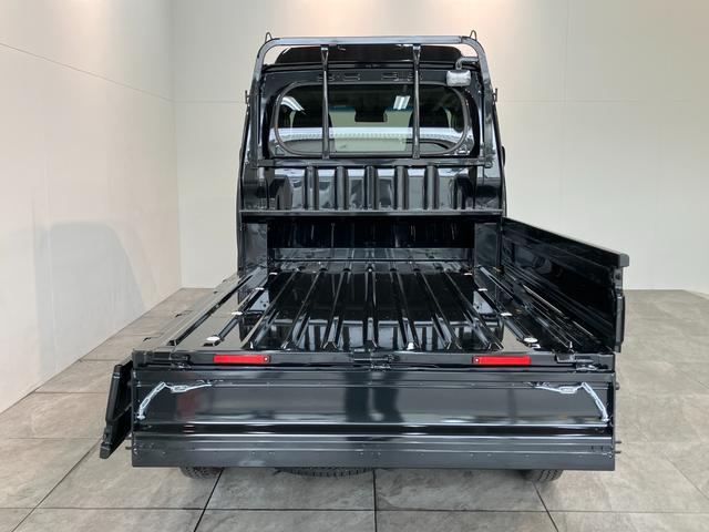 ハイゼットトラックジャンボエクストラ　４ＷＤ　ＬＥＤ　ＣＶＴ車　届出済未使用車衝突被害軽減ブレーキ　コーナーセンサー　ＬＥＤヘッドライト　スマートキー　パワーウインドウ　デフロック　荷台作業灯　パートタイム４ＷＤ　電動格納式ドアミラー　トップシェイドガラス　届出済未使用車（滋賀県）の中古車