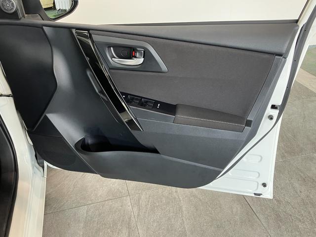 オーリス１５０Ｘ　ワンセグナビ　バックカメラ　ドラレコ　車検整備付衝突被害軽減ブレーキ　ワンセグナビ　バックカメラ　ドラレコ　ＥＴＣ　オートライト　オートエアコン　スマートキー（滋賀県）の中古車