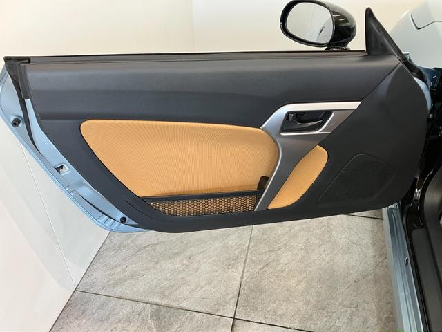 コペンローブ　フルセグナビ　バックカメラ　車検整備付フルセグナビ　バックカメラ　ＤＶＤ再生　Ｂｌｕｅｔｏｏｔｈ　ＵＳＢ　シートヒーター　ＬＥＤライト　スマートキー　オートエアコン　エコアイドル（滋賀県）の中古車