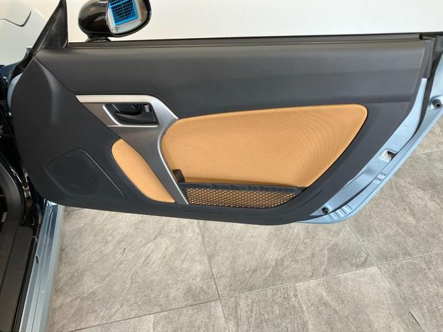 コペンローブ　フルセグナビ　バックカメラ　車検整備付フルセグナビ　バックカメラ　ＤＶＤ再生　Ｂｌｕｅｔｏｏｔｈ　ＵＳＢ　シートヒーター　ＬＥＤライト　スマートキー　オートエアコン　エコアイドル（滋賀県）の中古車