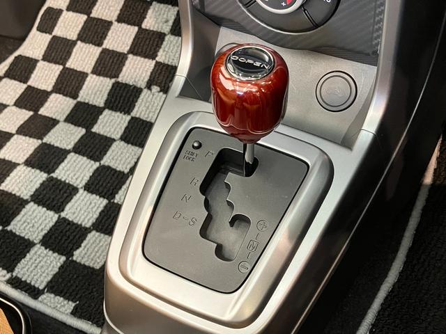 コペンローブ　フルセグナビ　バックカメラ　車検整備付フルセグナビ　バックカメラ　ＤＶＤ再生　Ｂｌｕｅｔｏｏｔｈ　ＵＳＢ　シートヒーター　ＬＥＤライト　スマートキー　オートエアコン　エコアイドル（滋賀県）の中古車